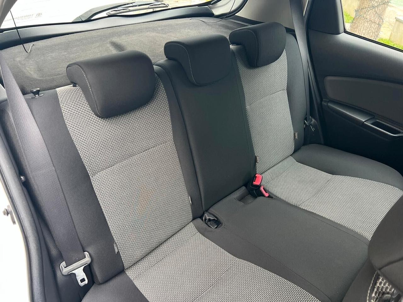 TOYOTA YARIS 1.5 HYBRID STYLE 5P NEOPATENTATI