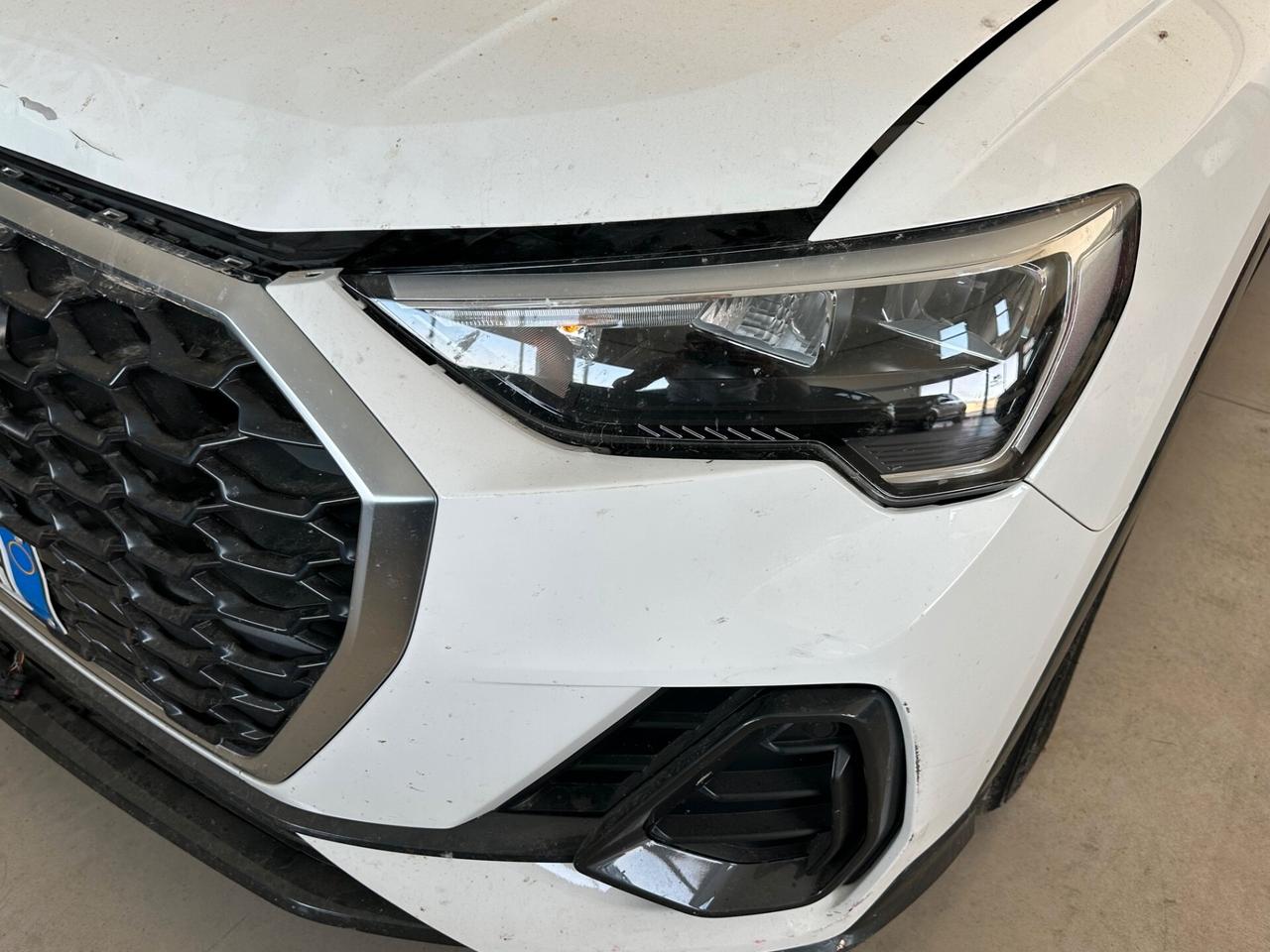 Audi Q3 spb 35 2.0 tdi danni al radiatore e alla traversa