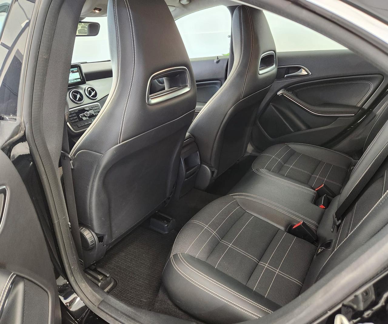 Mercedes-benz CLA 220 Automatic Premium