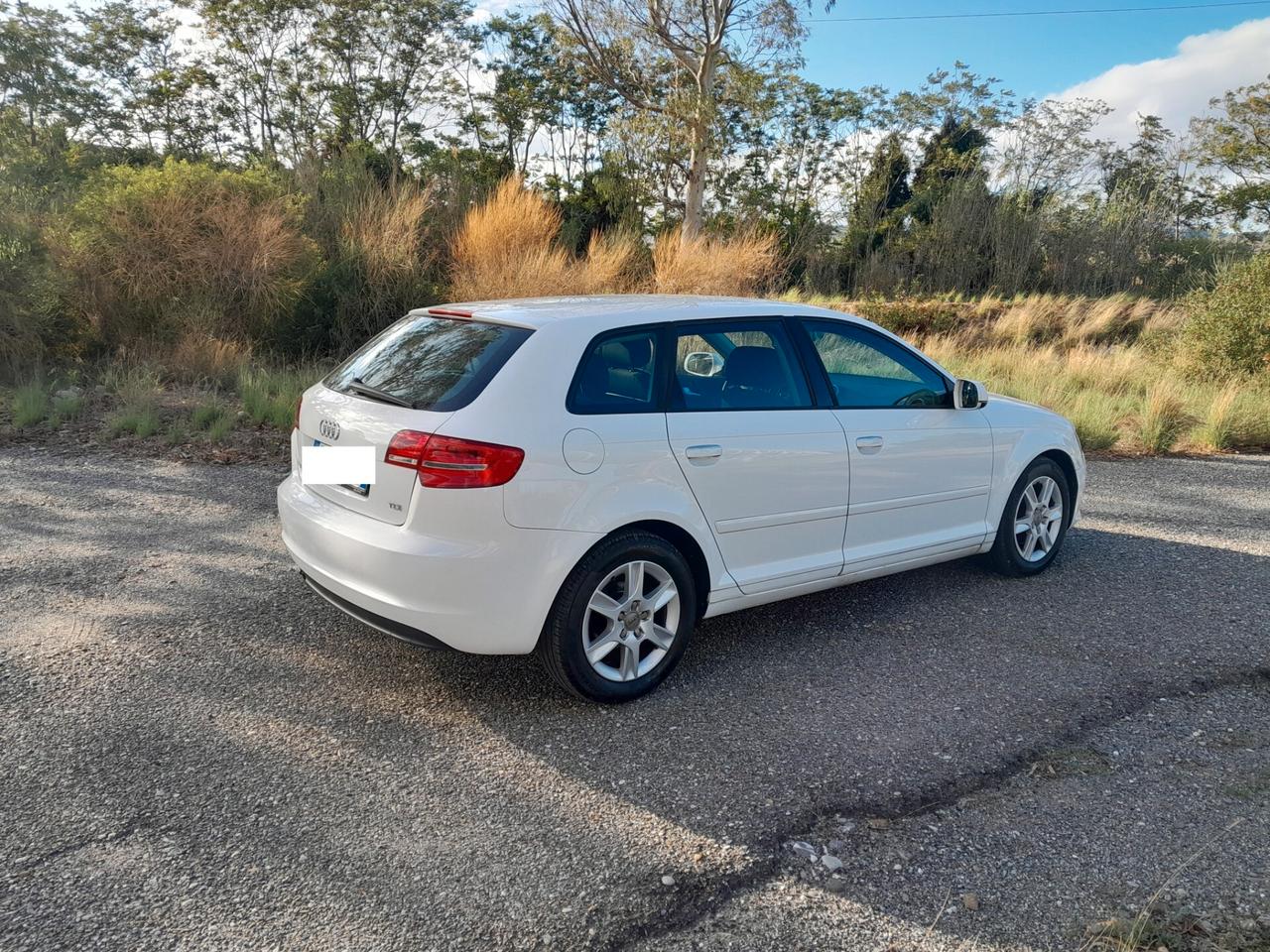 Audi A3 1.6 TDI 90 CV OK NEO PATENTATI