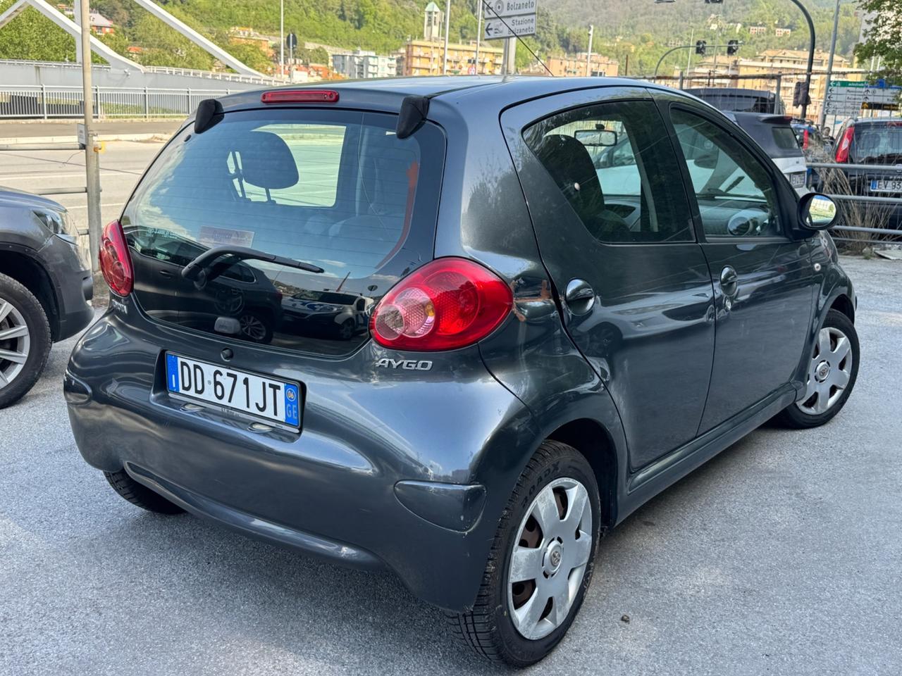 Toyota Aygo 1.0 12V VVT-i 5 porte - neopatentati 2006