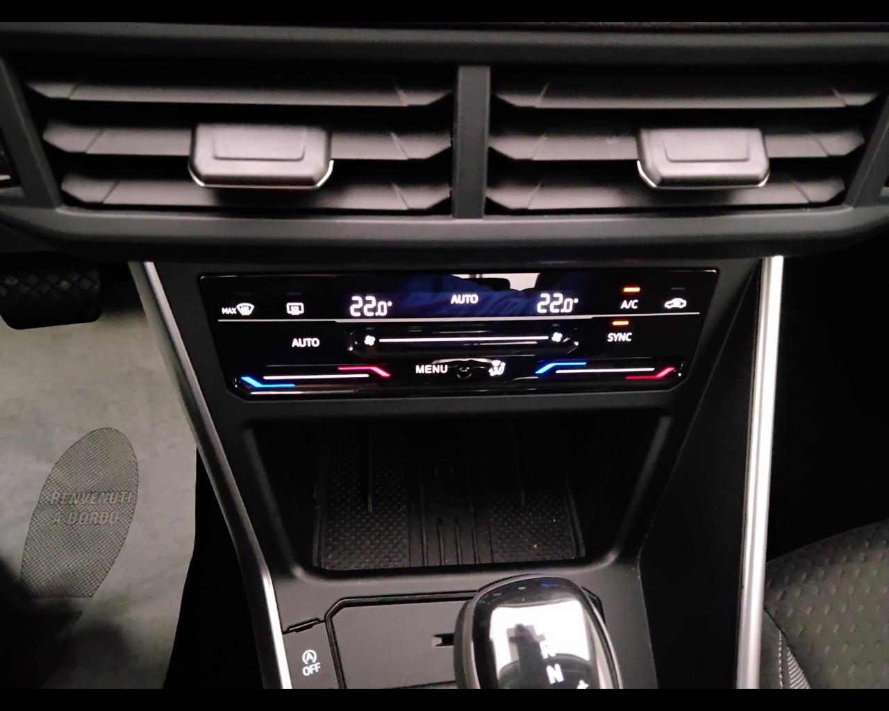 VOLKSWAGEN Polo VI 2022 - Polo 1.0 tsi Life 95cv dsg