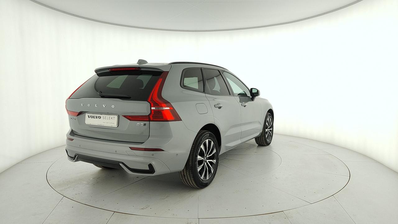 VOLVO XC60 2.0 b5 Plus Dark awd auto
