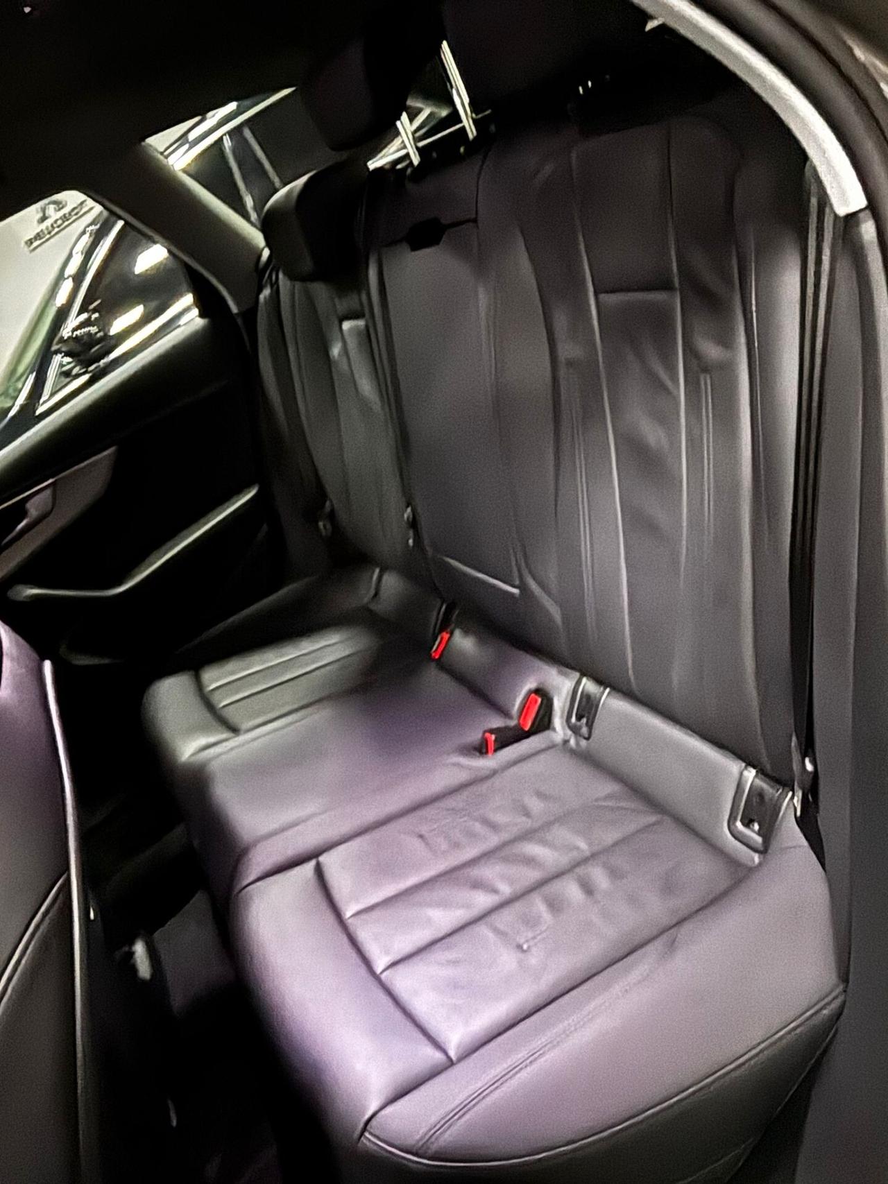 Audi A4 allroad 40 TDI 204 CV S tronic Identity Contrast