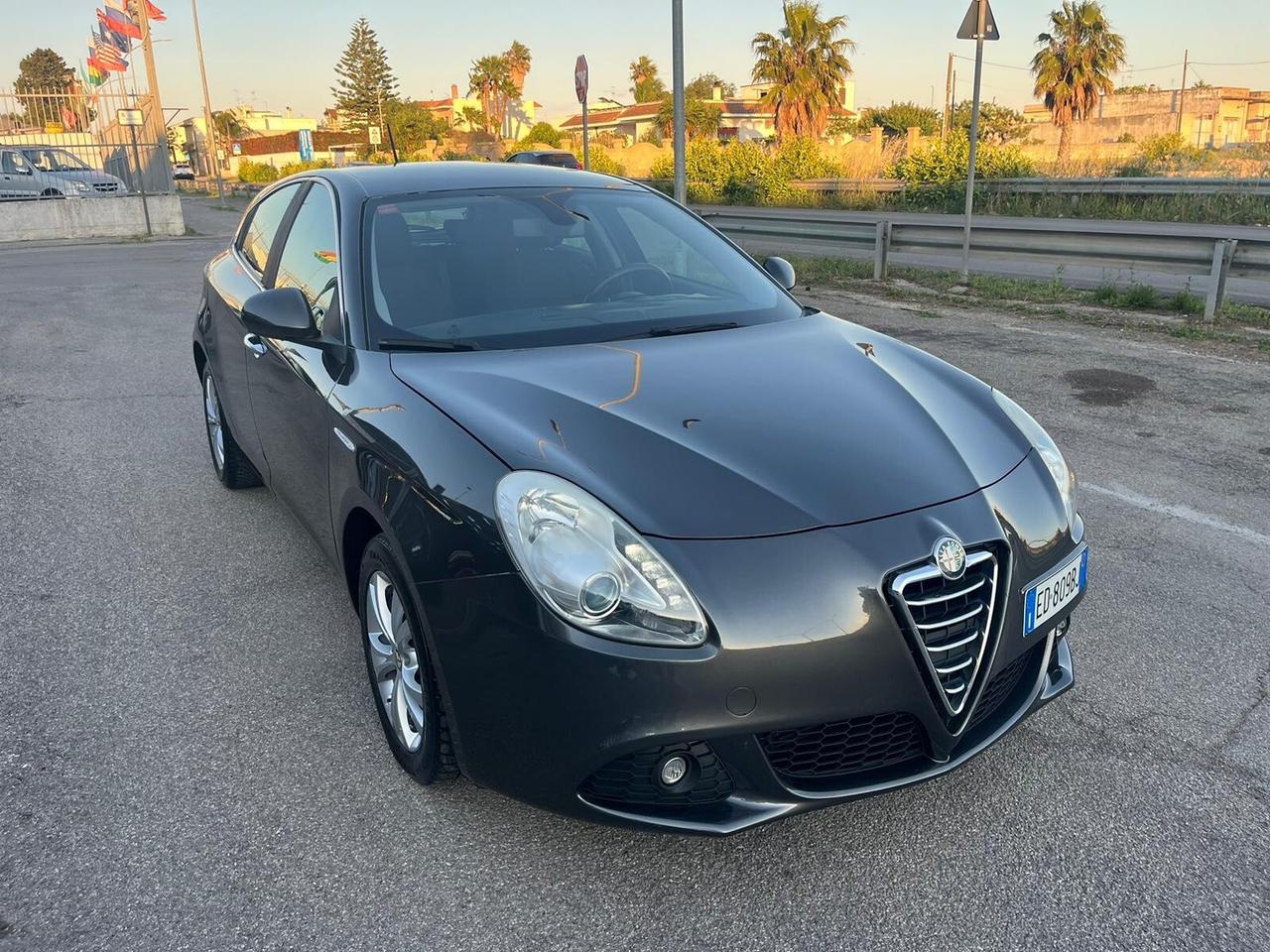 Alfa Romeo Giulietta 1.6 JTD Distinctive Unipro 2010