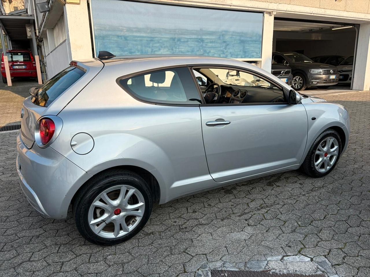 Alfa Romeo MiTo 1.3 JTDm-2 95 CV S&S Distinctive Sport Pack