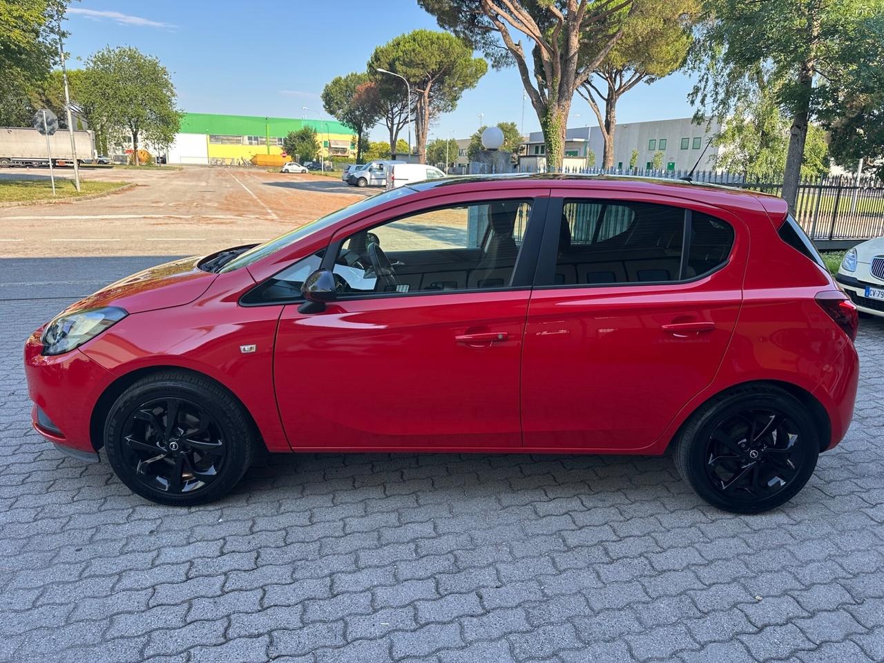 Opel Corsa 1.4 90CV GPL Tech 5 porte Black Edition
