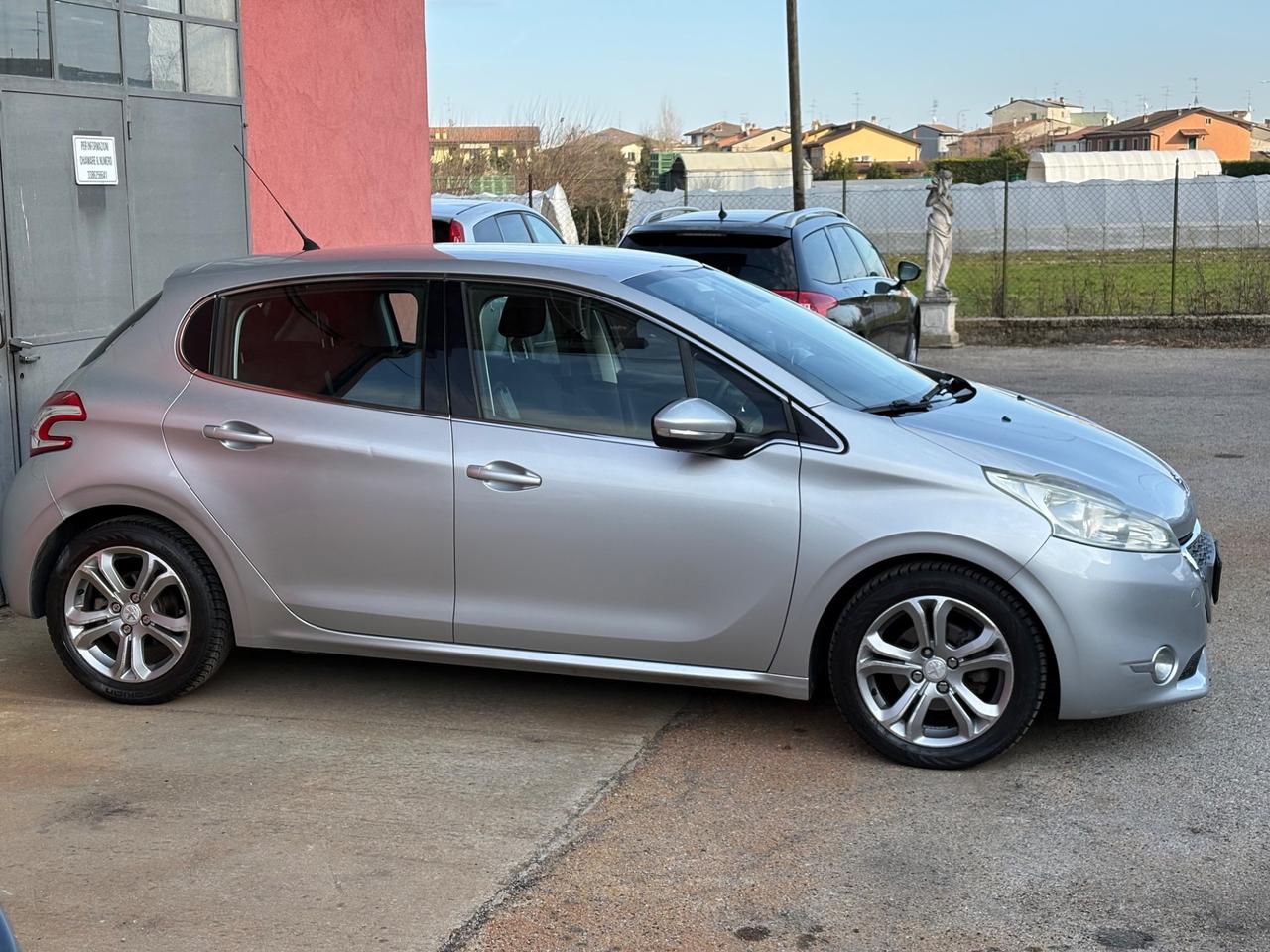 Peugeot 208 1.4 VTi 95 CV 5p. Allure