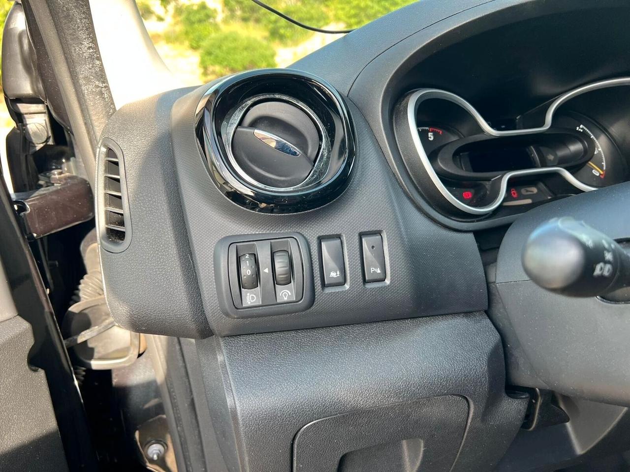 Opel Vivaro 1.6 (IVA ESPOSTA) 6 posti