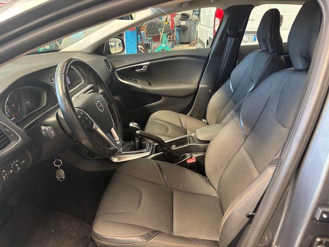 VOLVO V40 Cross Country D2 Style Plus