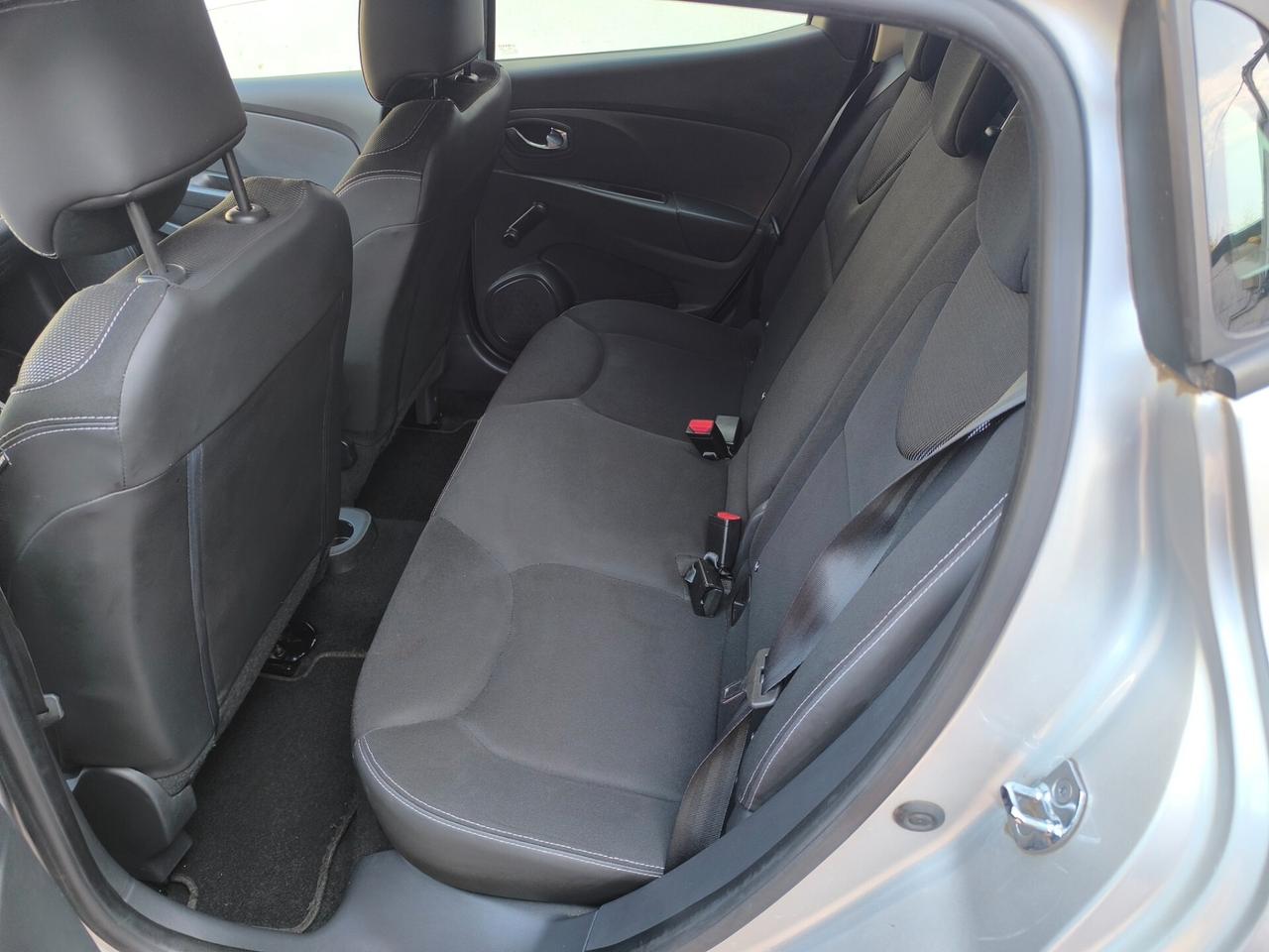 Renault Clio 1.2 75CV 5 porte Costume National