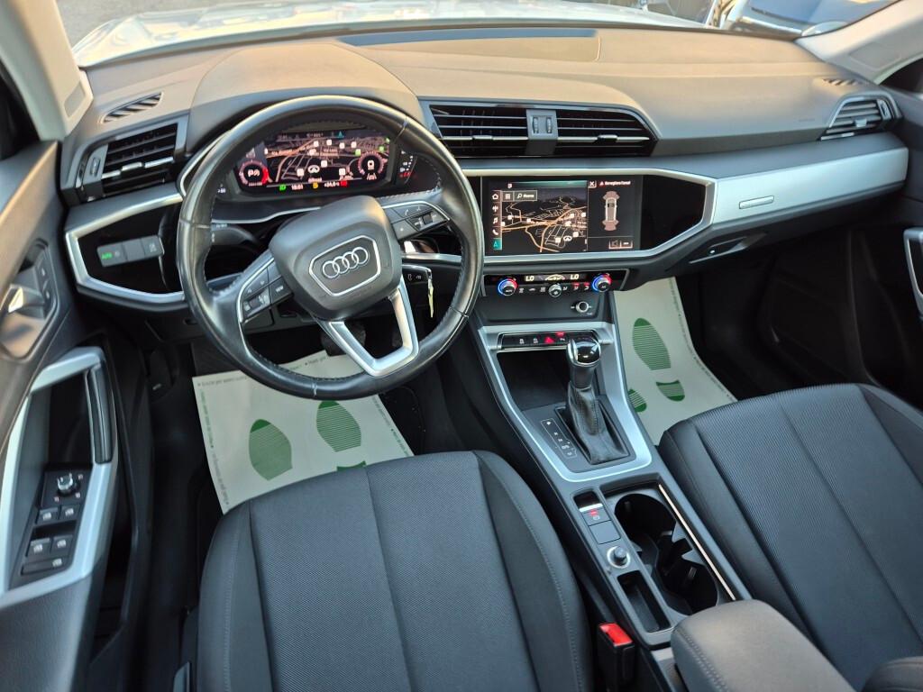 Audi Q3 2.0 TDI 150CV S-tronic BUSINESS
