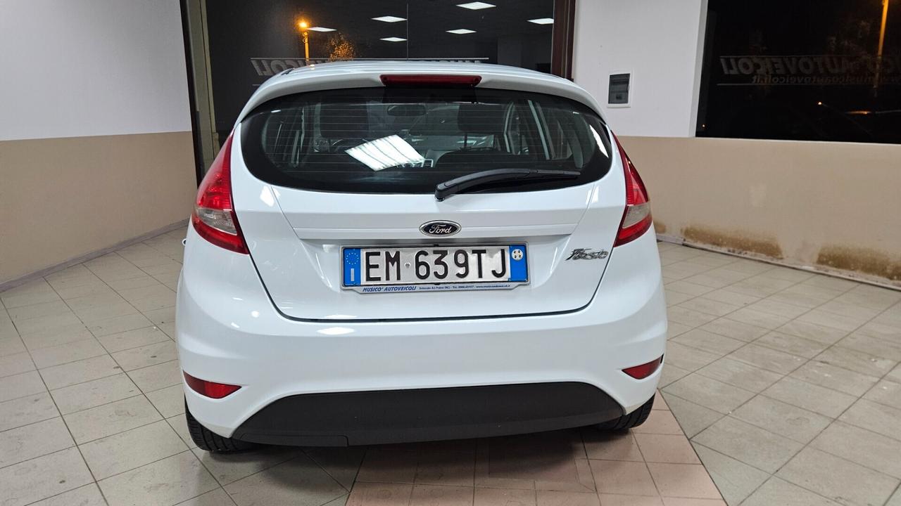 Ford Fiesta 1.4 TDCi 70CV 3 porte Titanium