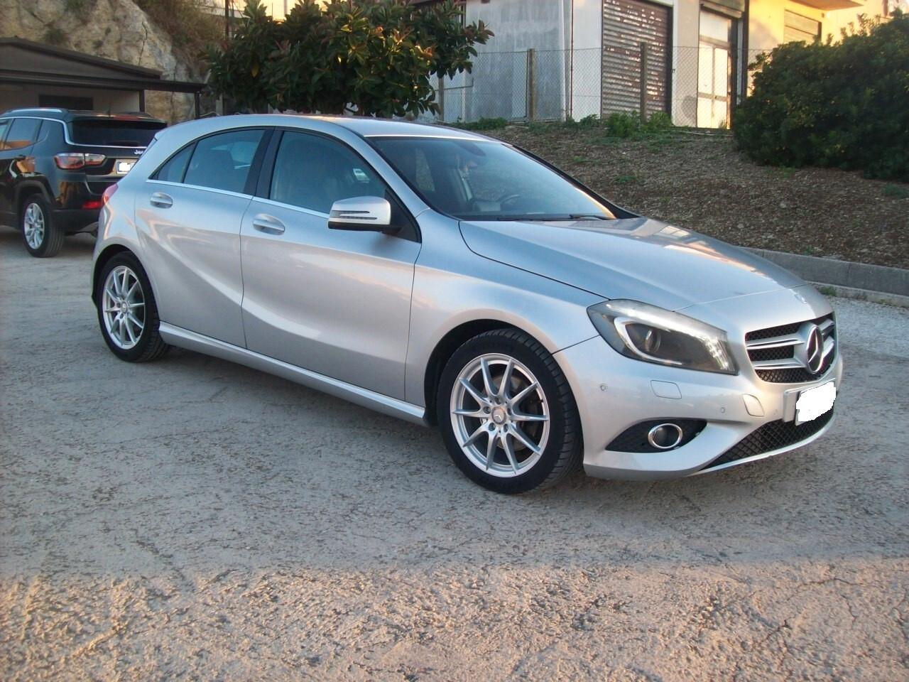 MERCEDES A 200 CD CV.136 PREMIUM "2013"