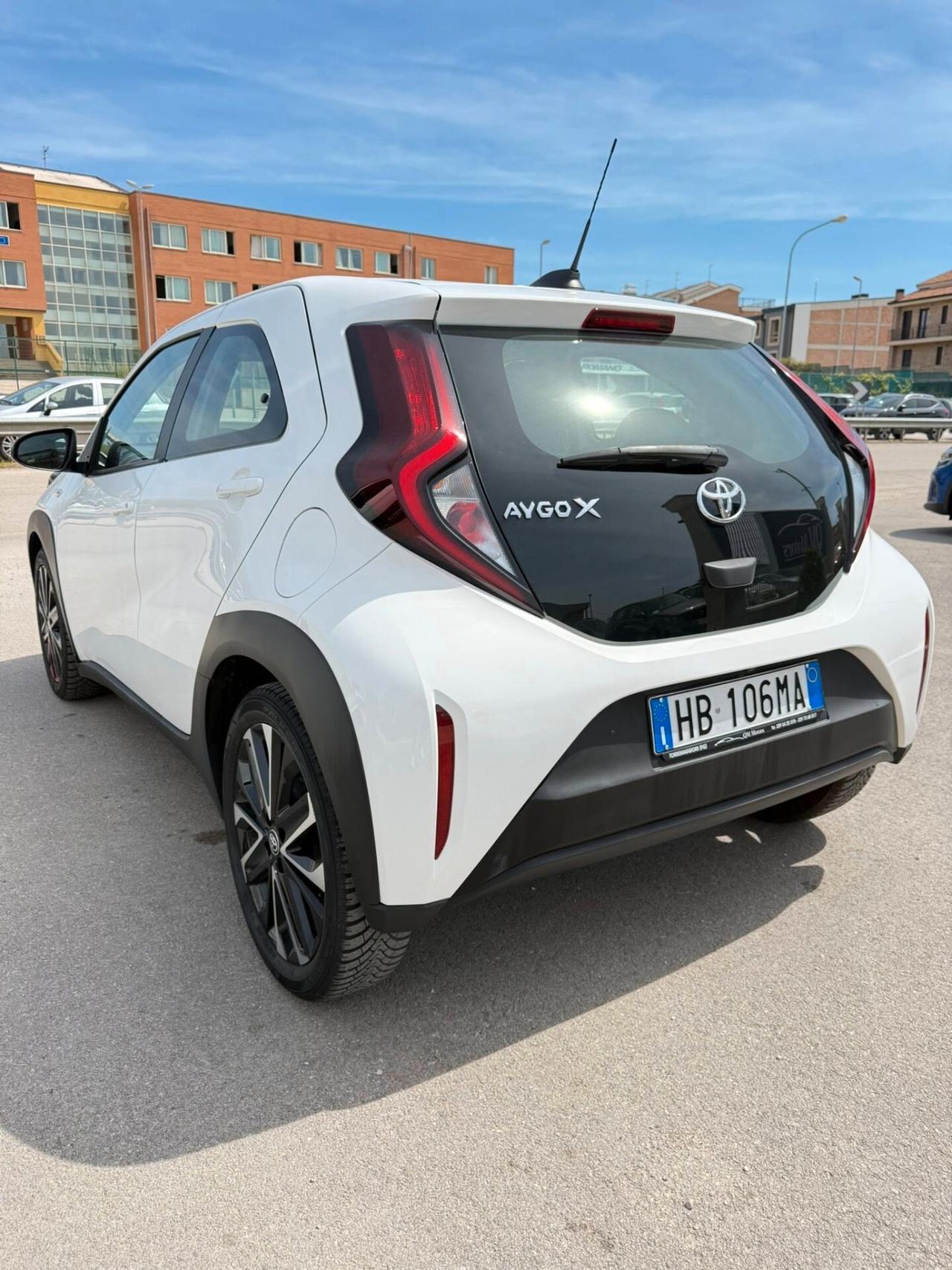 Toyota Aygo X 1.0 VVT-i 72 CV 5 porte Lounge Air S-CVT