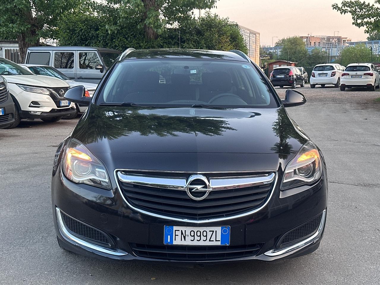 Opel Insignia 1.6 CDTI 136CV Sports Tourer automatico Cosmo