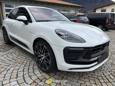 PORSCHE Macan 2.0 T