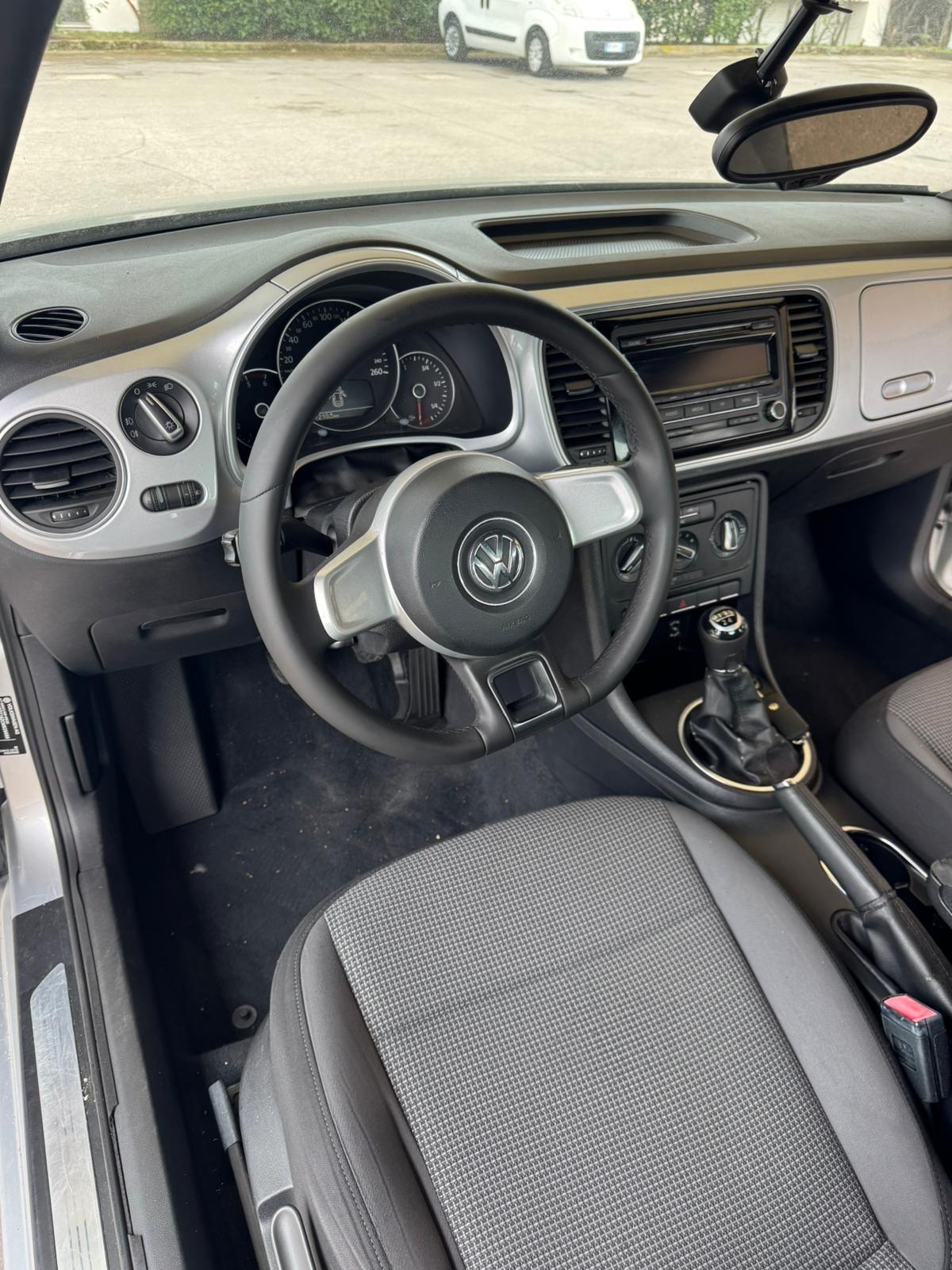 Volkswagen Maggiolino 1.6 TDI Design