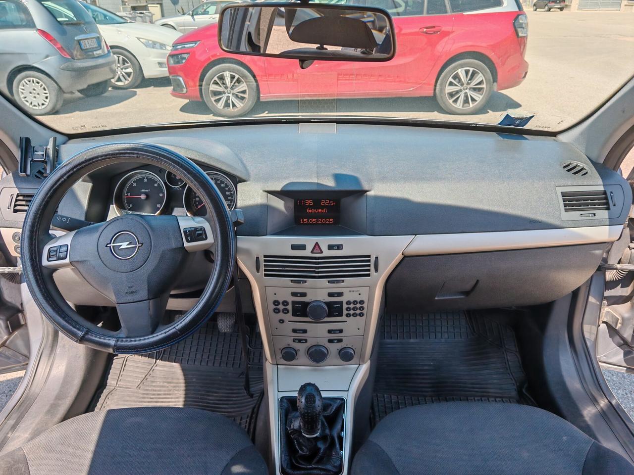 Opel Astra 1.3 CDTI 5 porte Club Unico proprietario