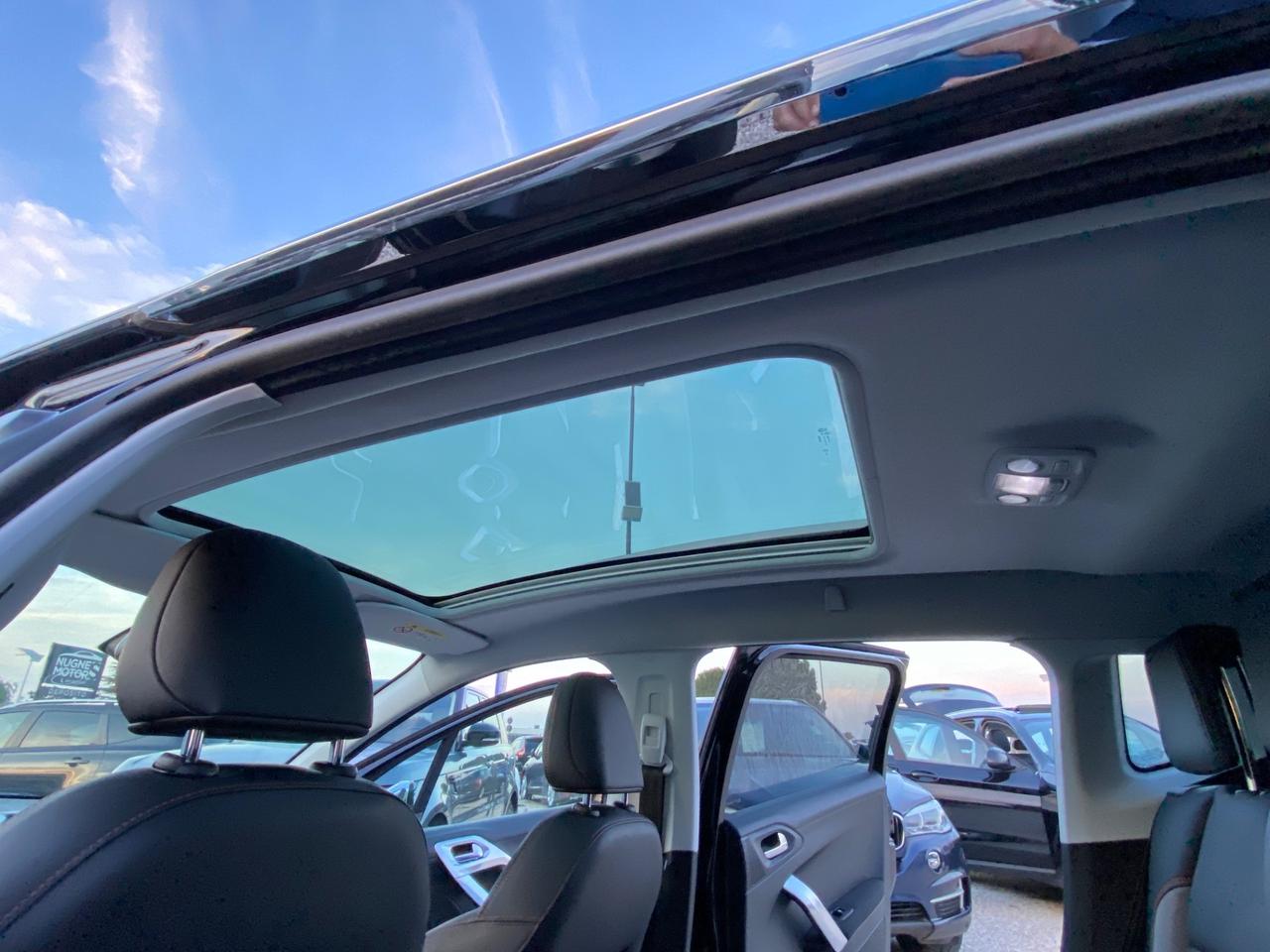 Peugeot 2008 BlueHDi 120 S&S Allure UNICO PROPRIETARIO NEOPATENTATO