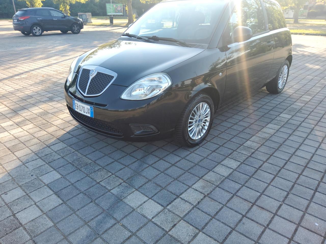 Lancia Ypsilon 1.2 Diva