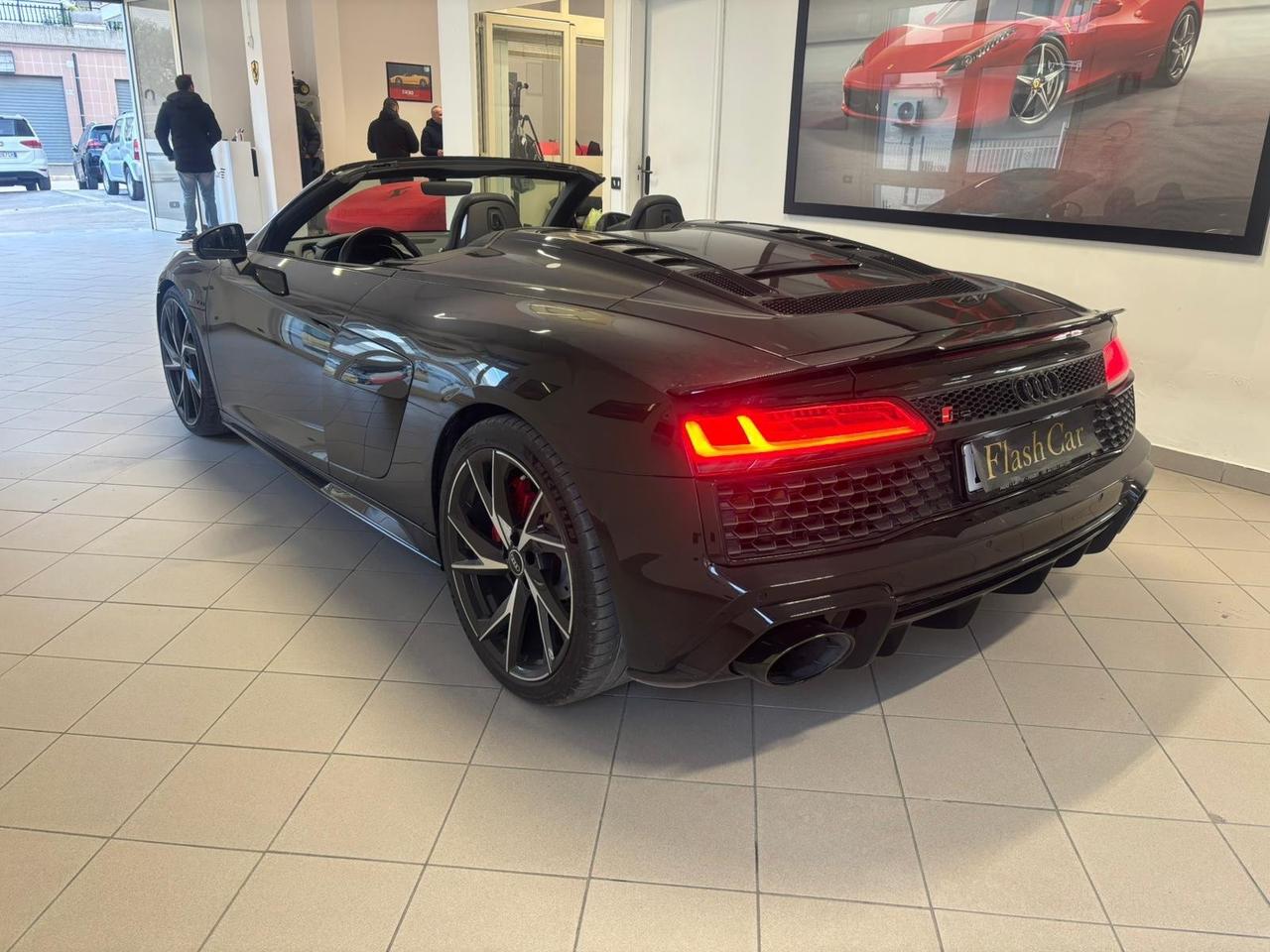 Audi R8 Spyder V10 RWD S tronic