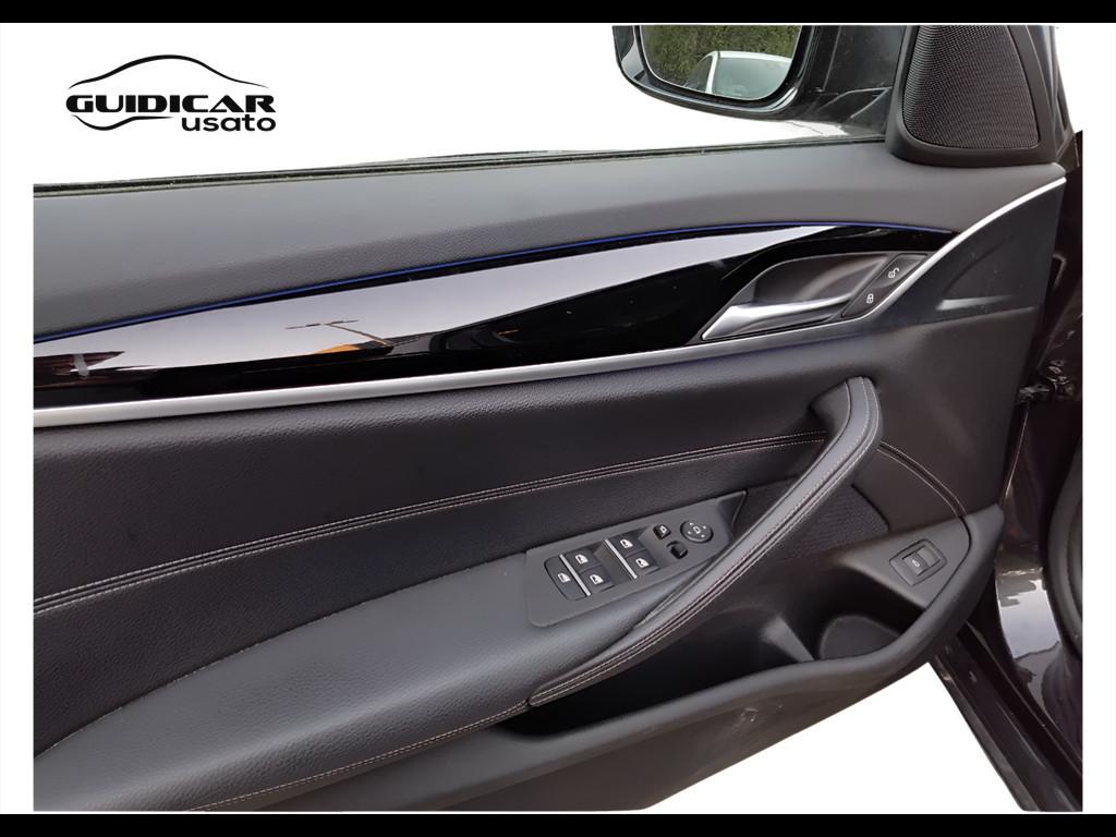 BMW Serie 5 G31 2020 Touring LCI - 520d Touring mhev 48V xdrive Luxury auto