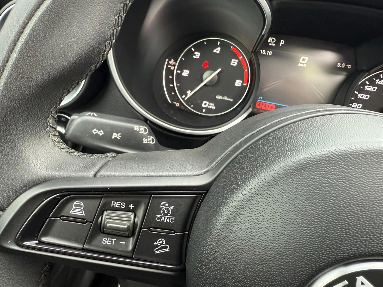 Alfa Romeo Stelvio 2.2 T.D 160CV -TETTO APRIBILE-