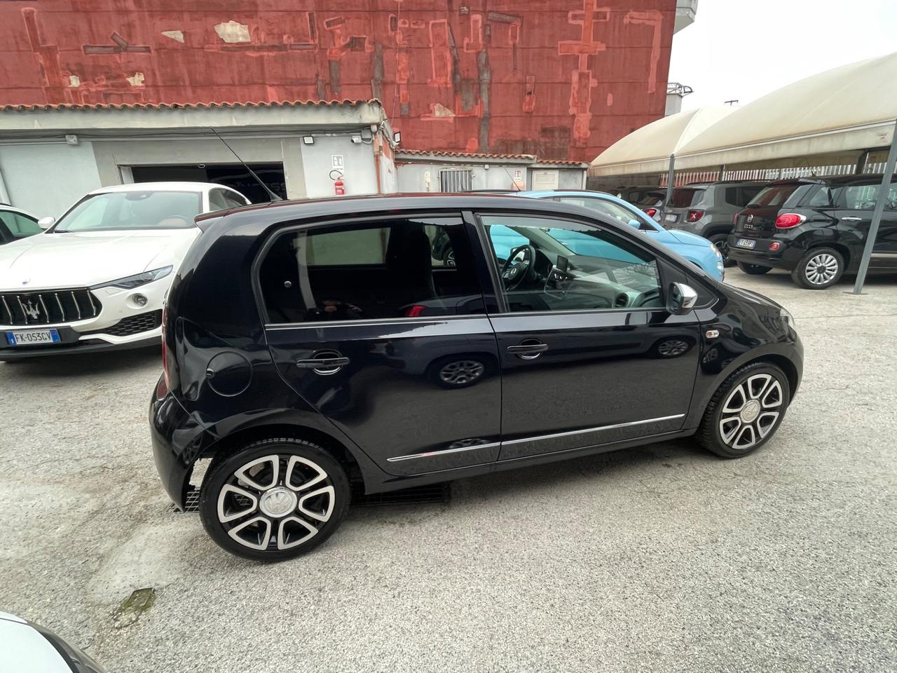 Volkswagen up! 1.0 75 CV 5p. high