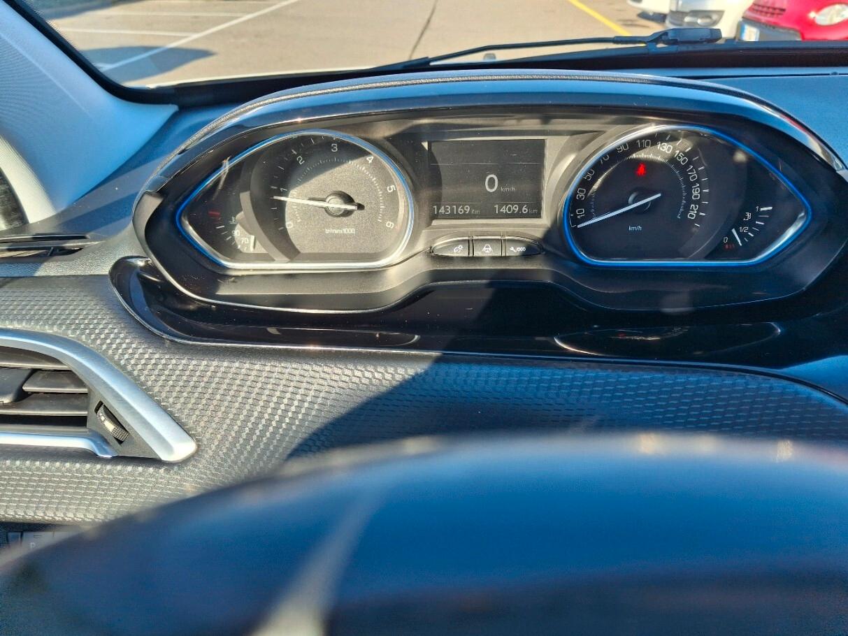 Peugeot 2008 1.6 e-HDi 92 CV Stop&Start Allure