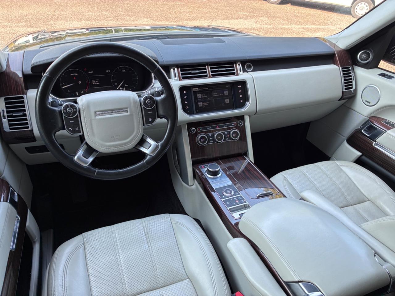 Land Rover Range 3.0 TDV6 Autobiography