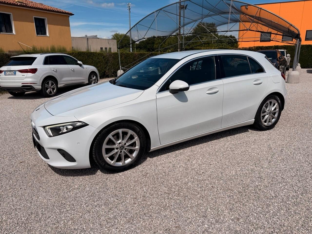 Mercedes-Benz A 180 d Sport auto