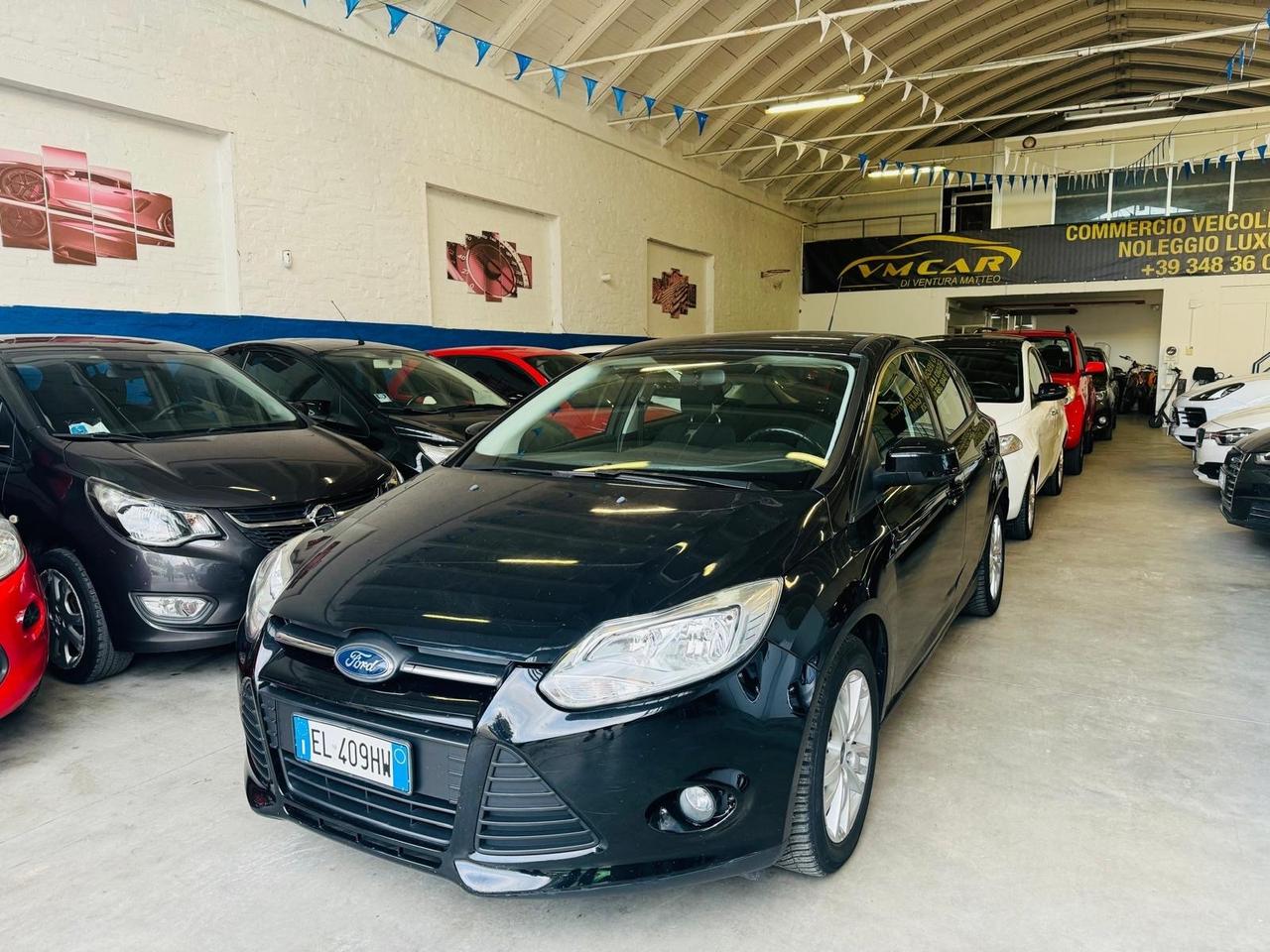 Ford Focus 1.6 105 CV