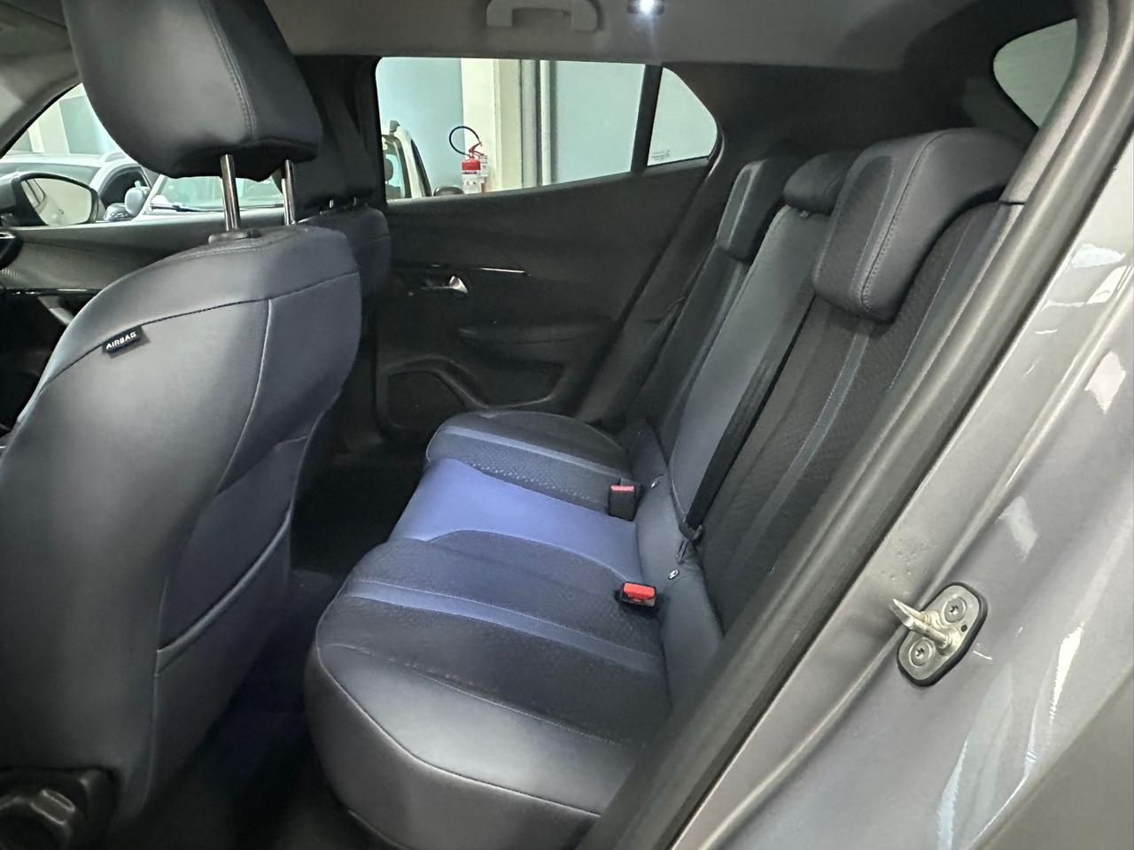 Peugeot 2008 PureTech 130 S&S Allure Manuale