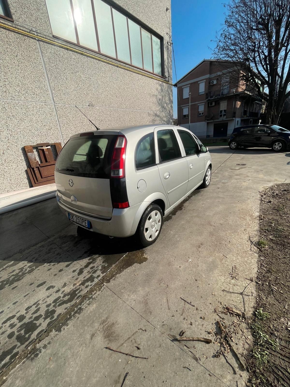 Opel Meriva 1.4 16V Cosmo PER COMMERCIANTI