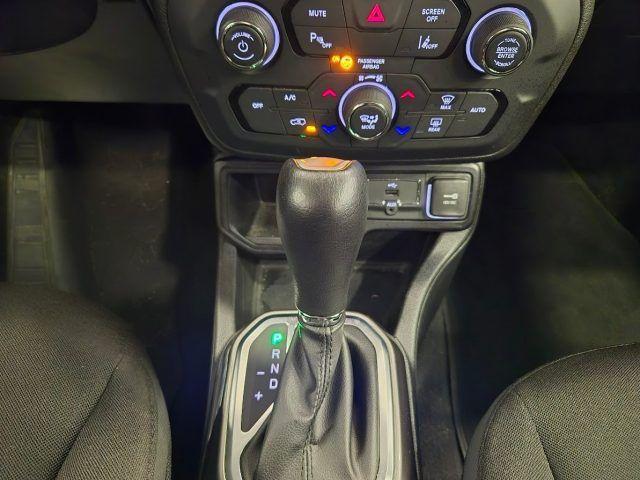 JEEP Renegade 1.3 T4 DDCT Limited ACC Navi 8,4