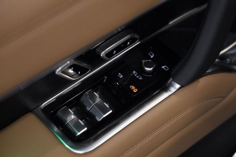 Land Rover Range Rover VOGUE 4.4 V8 Autobiography