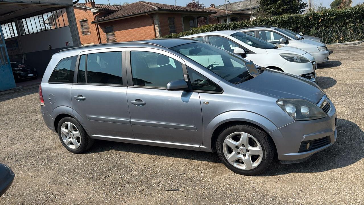 Opel Zafira 1.9 CDTI 120CV Cosmo