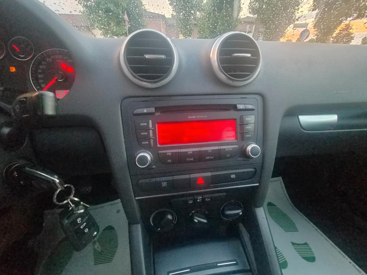 Audi A3 SPB 1.6 Benzina neopatentati E5