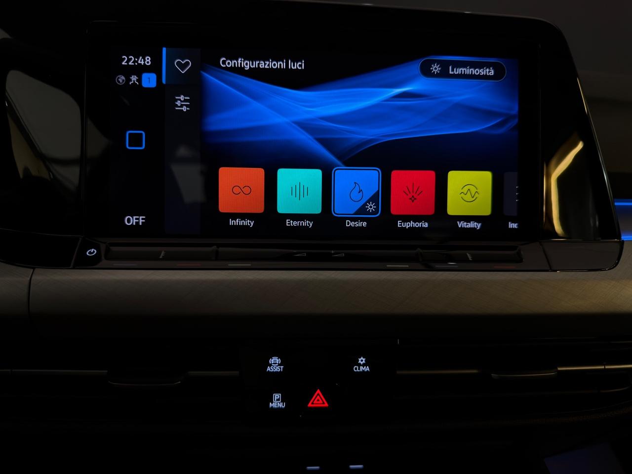 Volkswagen Golf 8, 2.0 TDI Style *OK NEOPATENTATI* IVA ESPOSTA