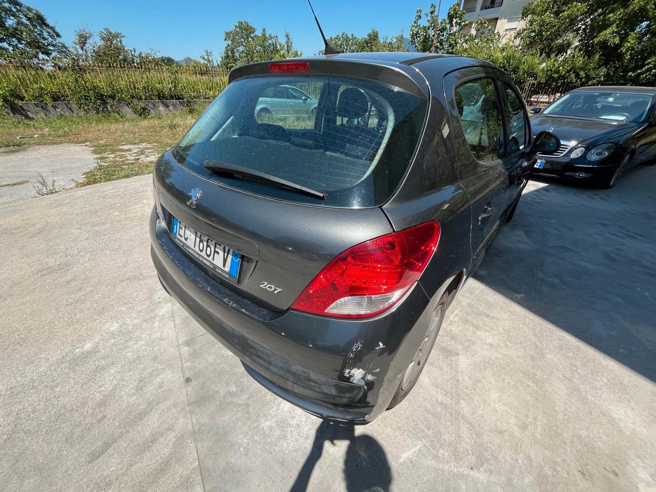 Peugeot 207 1.4 8V 75CV 5p. Access ECO GPL