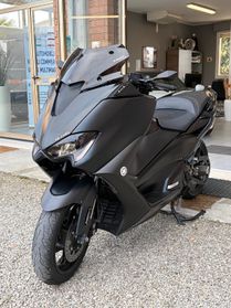 Yamaha TMAX 560 TOTAL BLACK PERMUTE