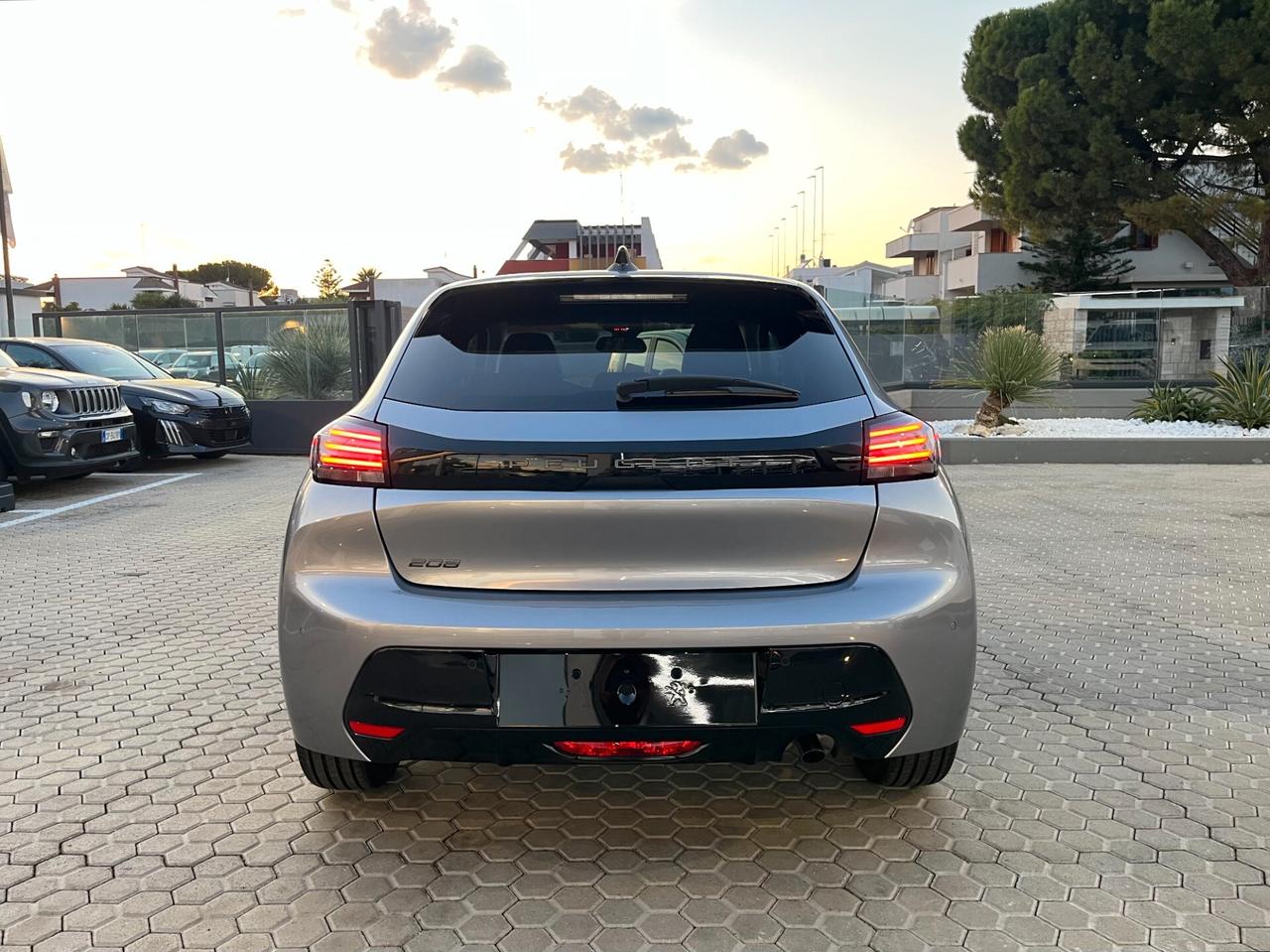 Peugeot 208 PureTech 100 Stop&Start 5 porte Allure Km0