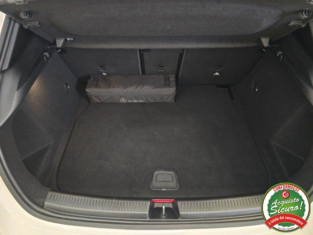 MERCEDES-BENZ A 200 d AMG Line Advanced Plus