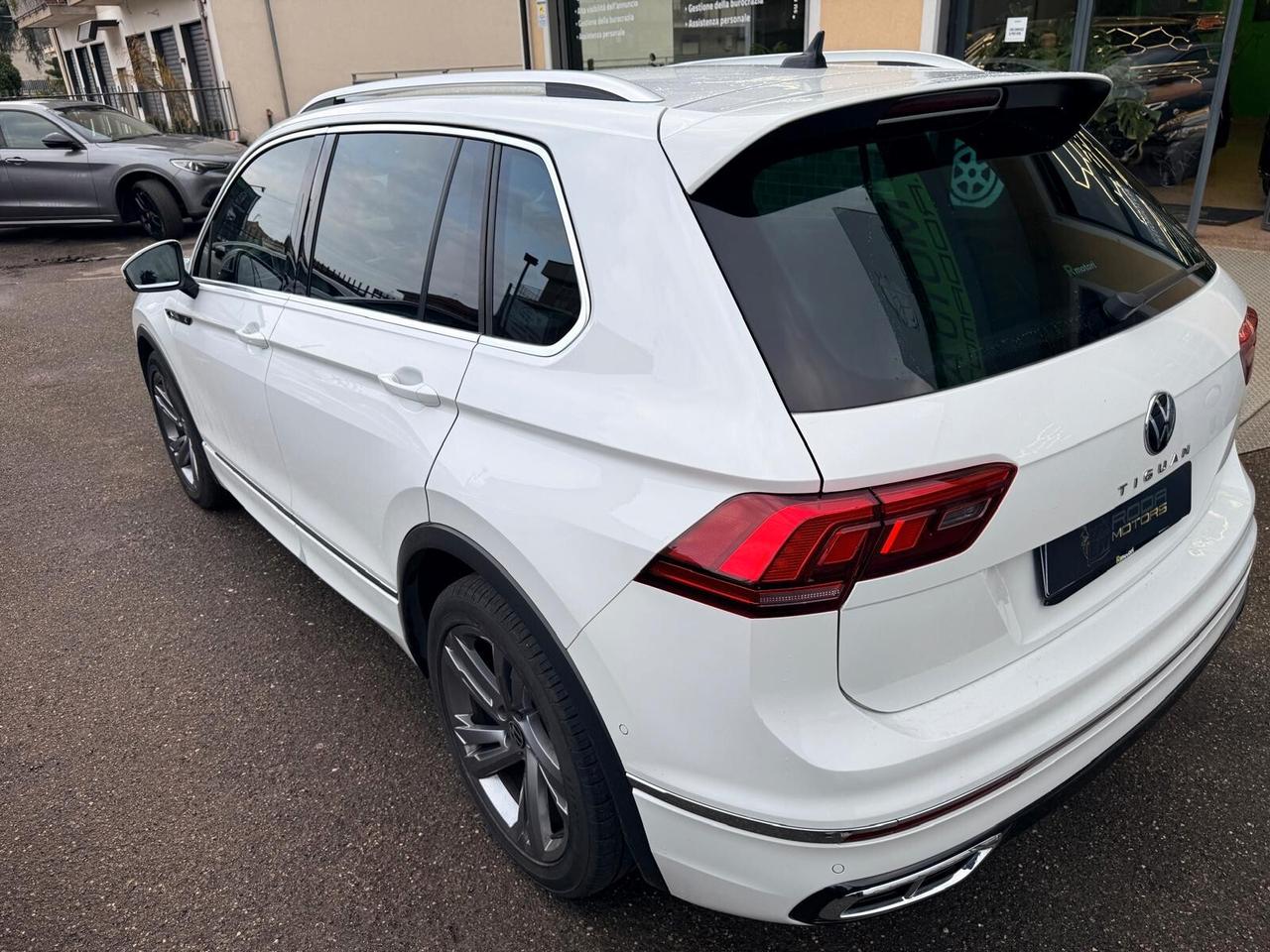 Volkswagen Tiguan 2.0 TDI 150 CV SCR DSG R-Line