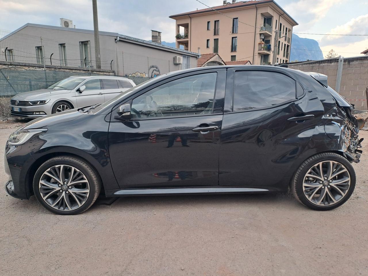 TOYOTA YARIS 1.5 HYBRID *SINISTRATA* GARANZIA 2027