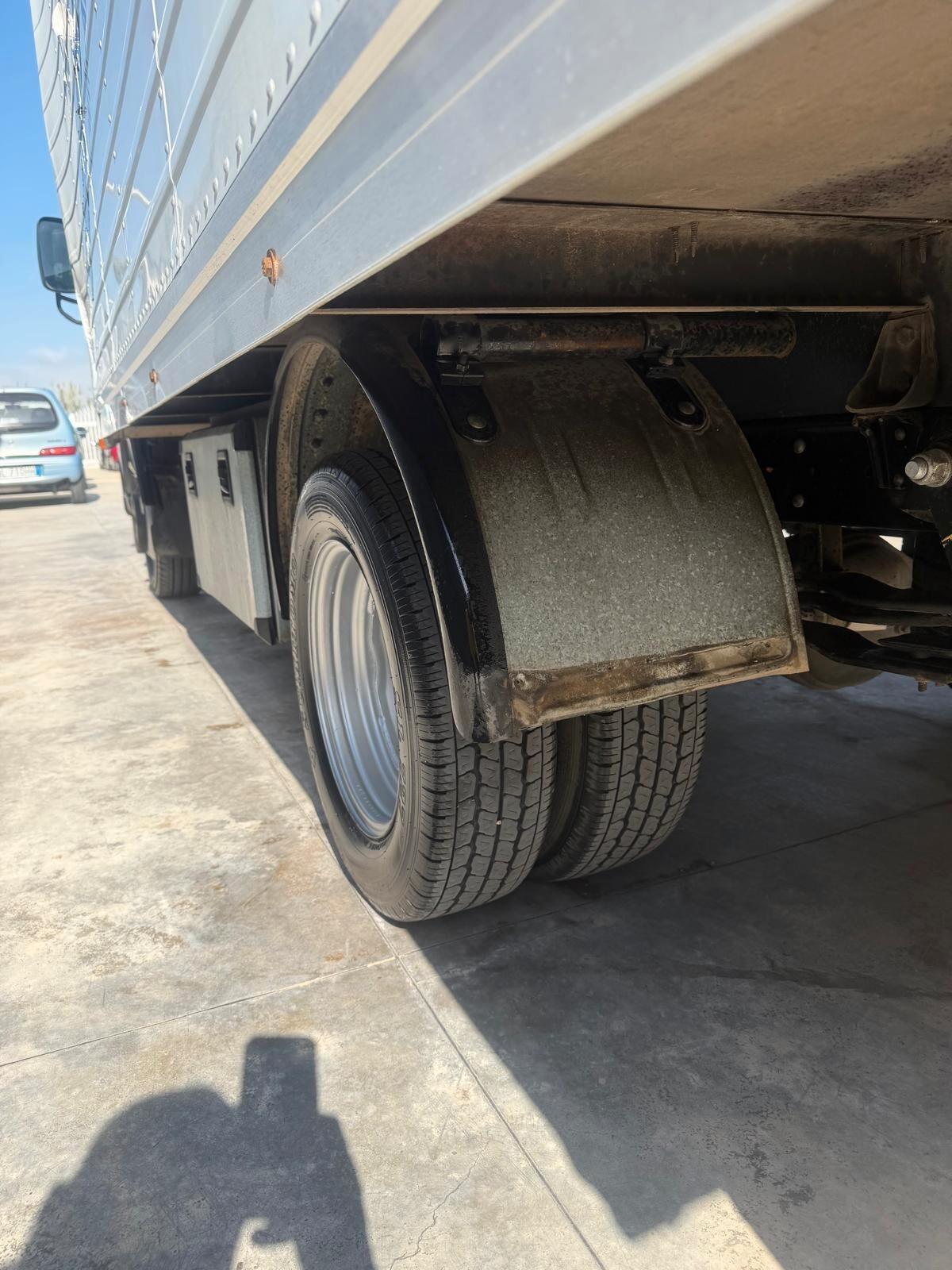 NISSAN CABSTAR 35.13 130 CV 2010