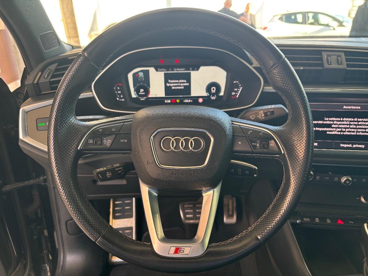 AUDI - Q3 Sportback - Q3 SPB 35 TFSI S TRONIC BUSINESS PLUS