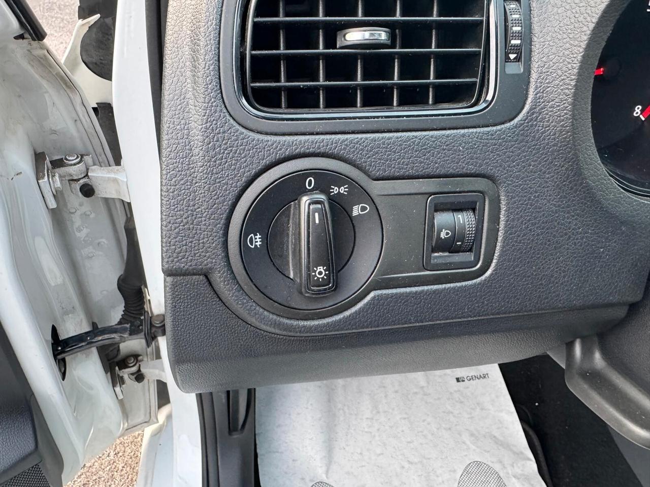 Volkswagen Polo 1.0 MPI (BENZ) 60CV TRENDLINE 2014