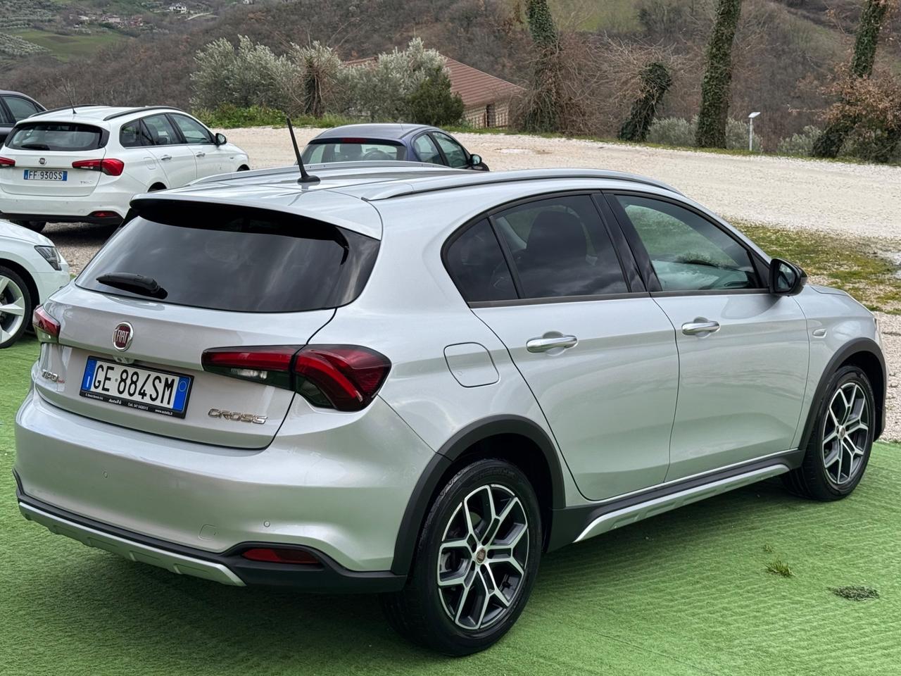 Fiat Tipo 1.6 Mjt S&S 5 porte Cross